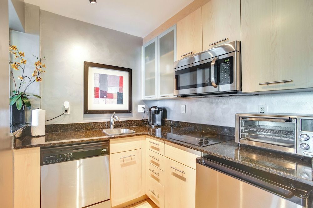 undefined Modern Ft Lauderdale Condo ~ 7 Mi to Airport! 4