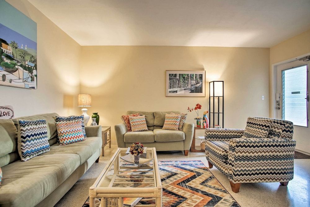 undefined Ft Lauderdale Apt w/ Pool - 1 Mi to Beach Access!