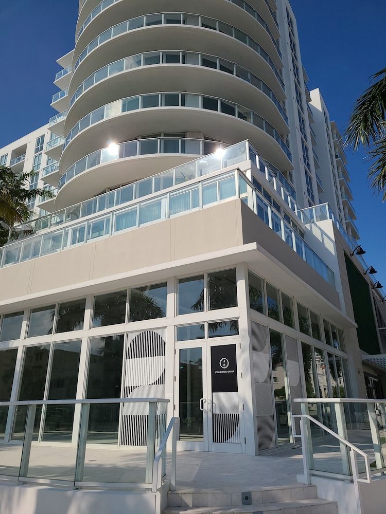 undefined TIFFANY HOUSE CONDOMINIUM