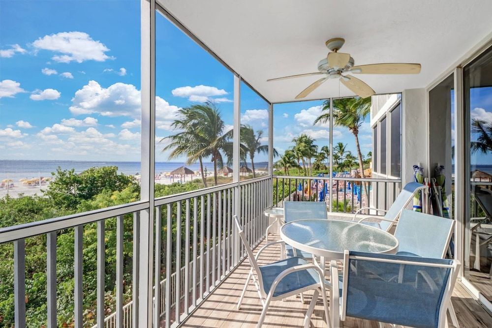 Condo (Estero Island Beach Villas 105)