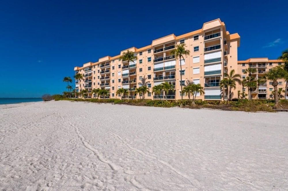 Leonardo Arms Condo on the Beach