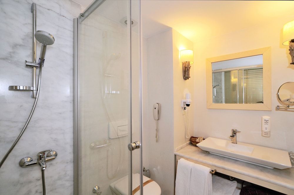 undefined Hotel Zeytinada 8