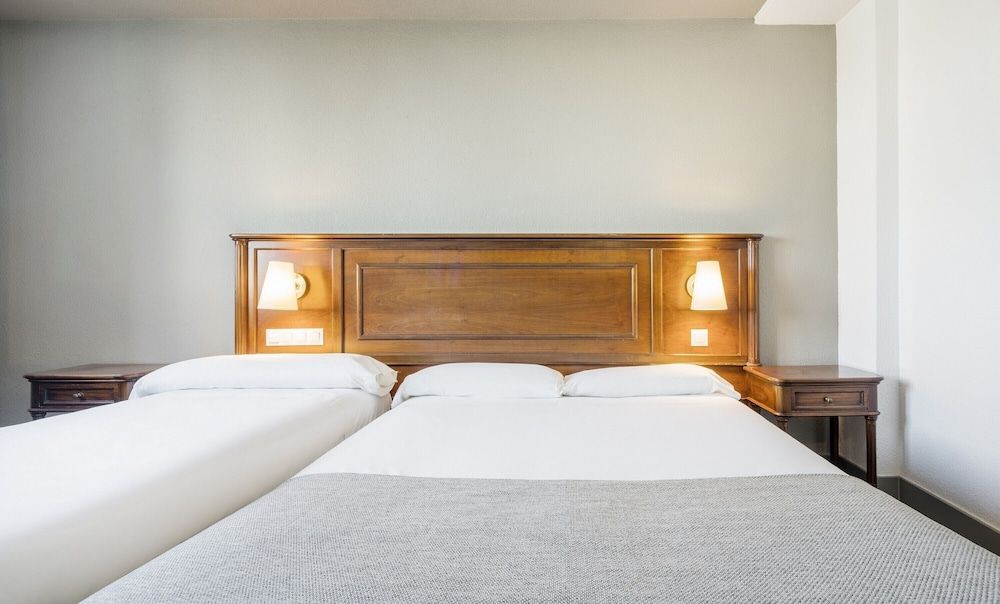 Hotel ILUNION Las Lomas Triple Room