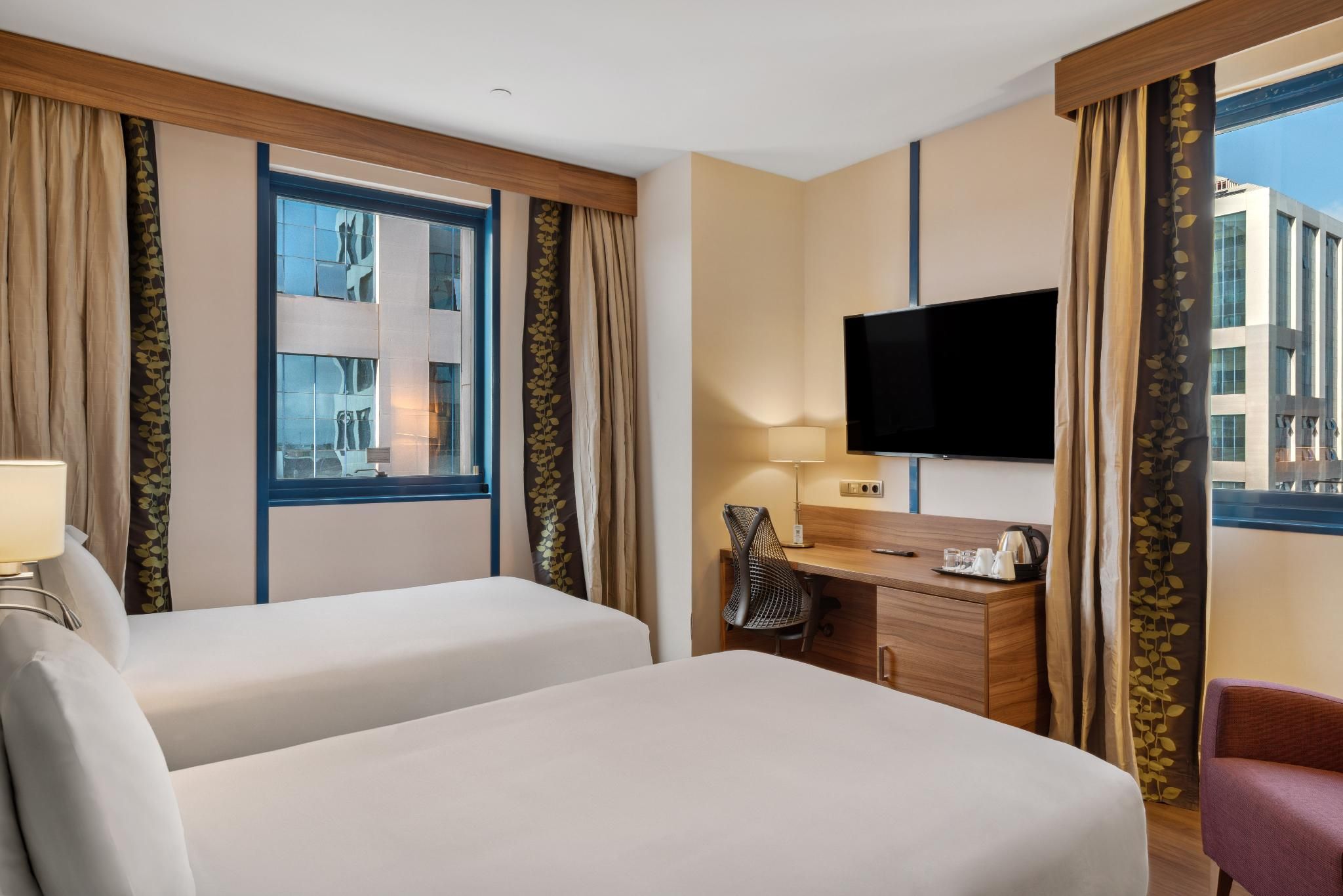 Hilton Garden Inn Sevilla Two Twin Beds Room 2