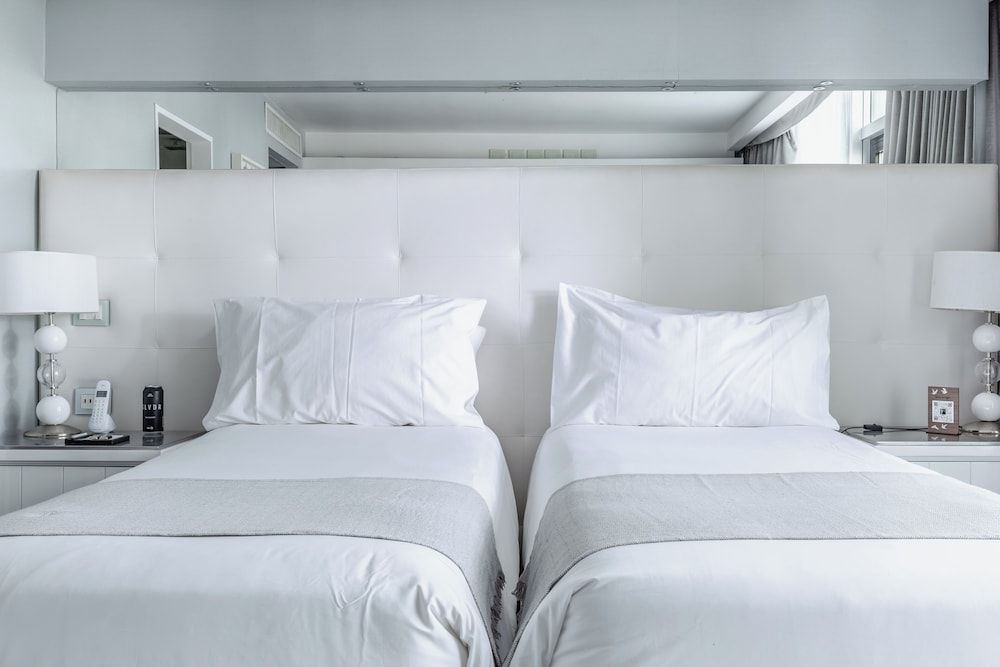 1828 Smart Hotel Standard Room 2