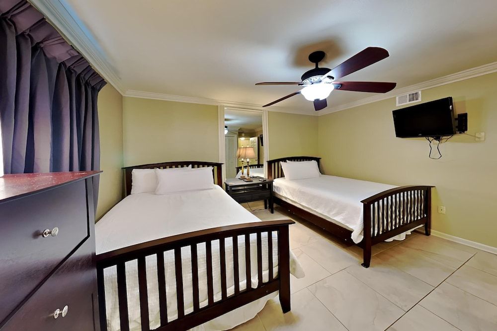 Condo, Multiple Beds, Balcony, Ocean View (#300 - No Pets)