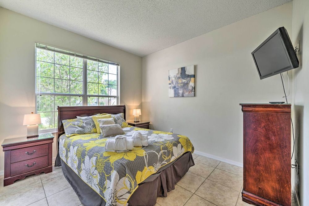 House (4 Bedrooms)