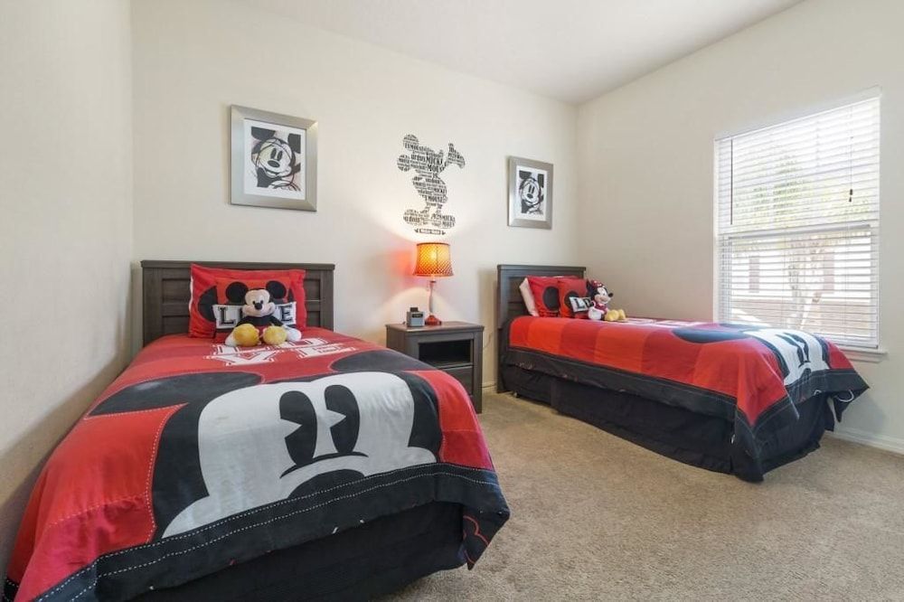 Childrens Theme Room