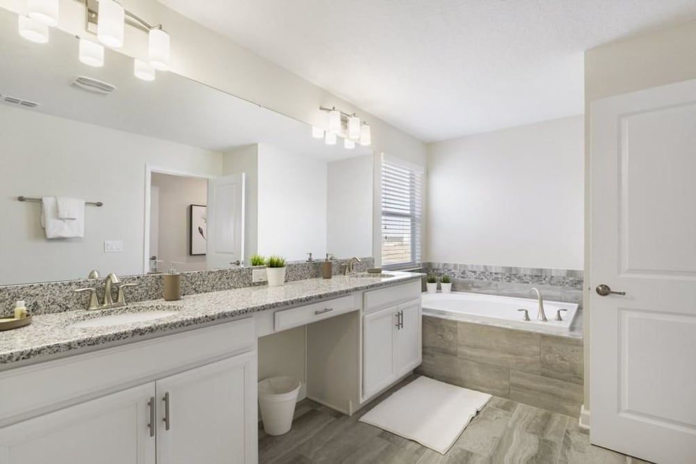 Villa Dream - Storey Lake House, Multiple Beds (Villa Dream - Storey Lake) 11