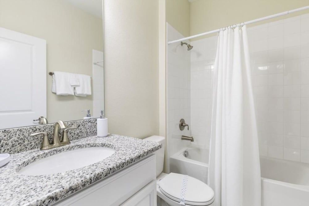 Villa Dream - Storey Lake House, Multiple Beds (Villa Dream - Storey Lake) 15