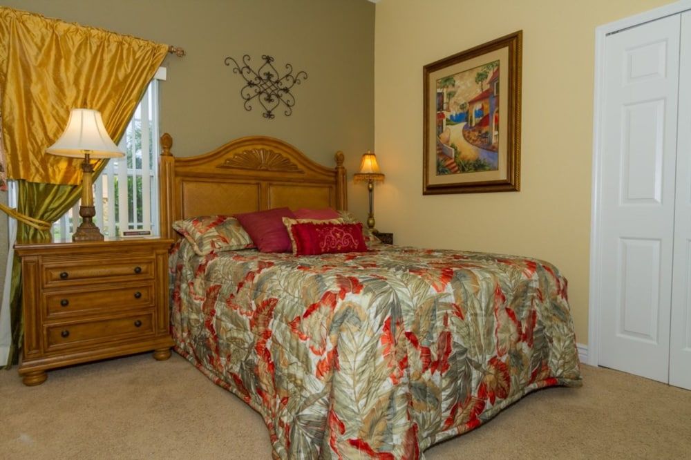 undefined Formosa Gardens 5