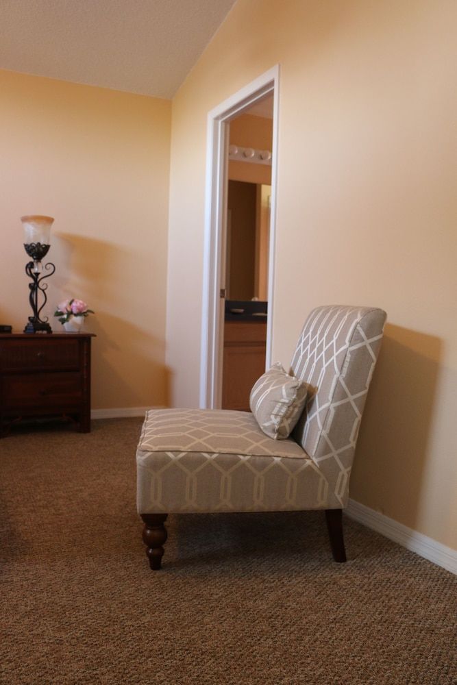 undefined 4BR 3BA Home in Rolling Hiils by CV-7901 5