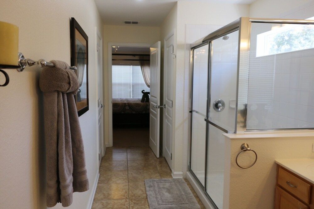 6BR 4BA Home in Windsor Hills by CV-2534 Villa, 6 Bedrooms, Private Pool 15