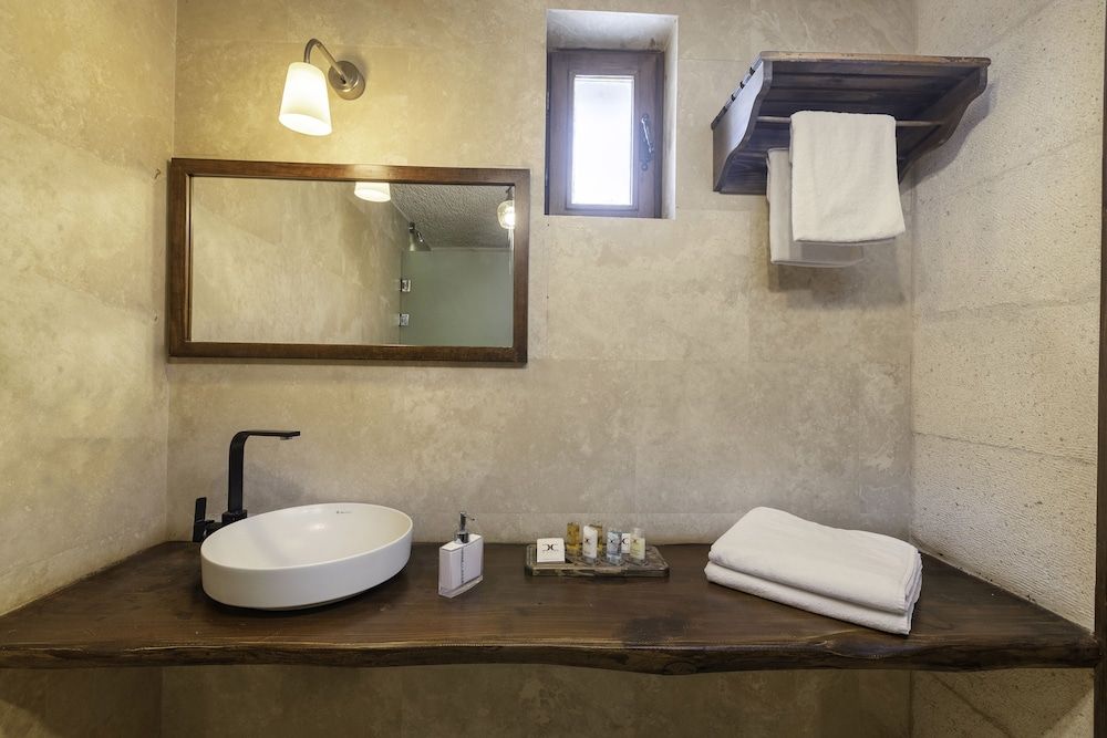 Doors Of Cappadocia 116 Deluxe Stone Room 4