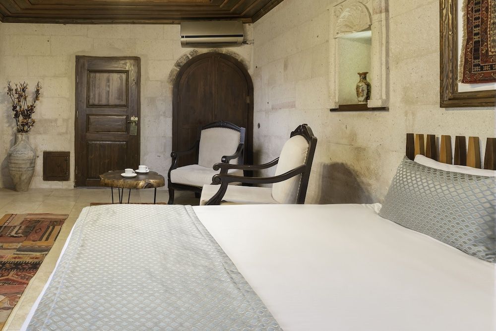 Doors Of Cappadocia 116 Deluxe Stone Room 2