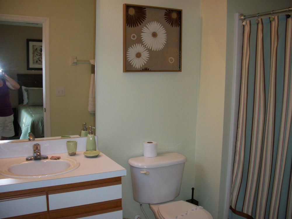 3BR 2.5BA Home in Emerald Island Resort by CV-8479 House, 3 Bedrooms 24