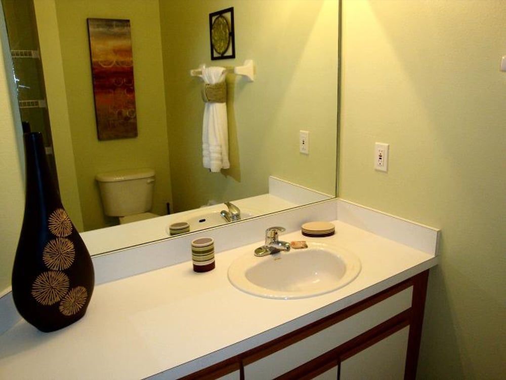 3BR 2.5BA Home in Emerald Island Resort by CV-8479 House, 3 Bedrooms 27