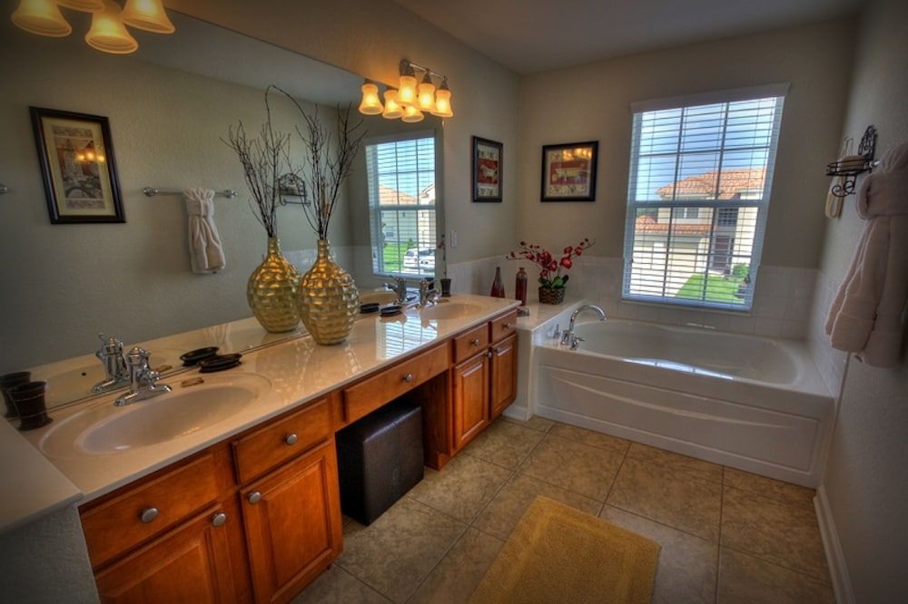 6BR 4BA Home in Windsor Hills by CV-2579 Villa, 6 Bedrooms, Private Pool 24