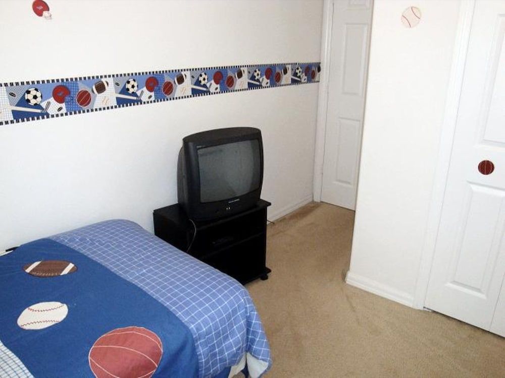 4BR 3BA Home in Indian Creek by CV-2635 House, 4 Bedrooms, Private Pool 9