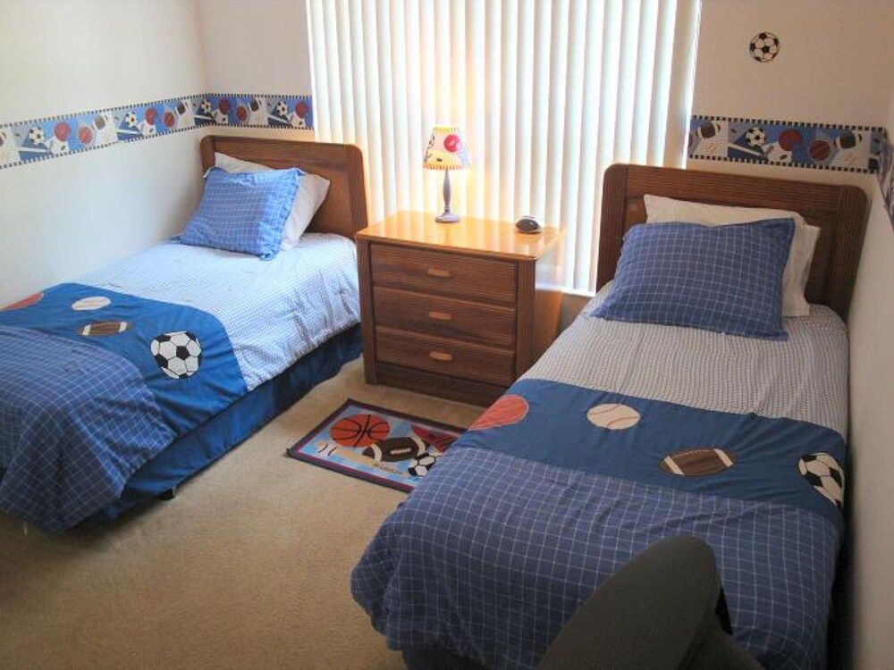 4BR 3BA Home in Indian Creek by CV-2635 House, 4 Bedrooms, Private Pool 6