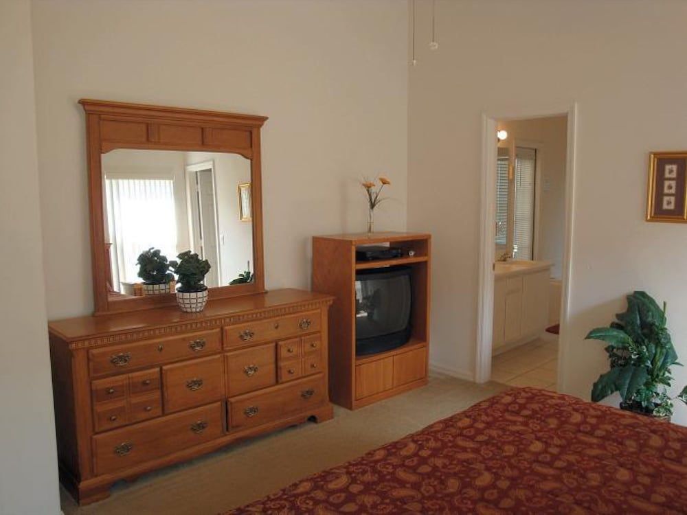 4BR 3BA Home in Indian Creek by CV-2635 House, 4 Bedrooms, Private Pool 11