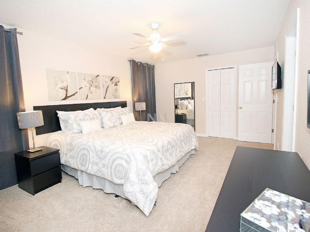 undefined Fv62884 - Regal Oaks - 4 Bed 3.5 Baths Townhome