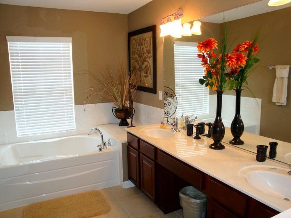 6BR 4BA Home in Windsor Hills by CV-2564 Villa, 6 Bedrooms, Private Pool 42