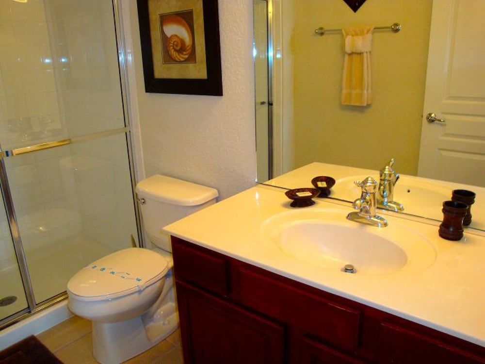 6BR 4BA Home in Windsor Hills by CV-2564 Villa, 6 Bedrooms, Private Pool 40