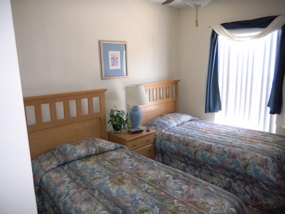 Ov2644 - Emerald Island - 3 Bed 2.5 Baths Townhome Family Townhome, Kitchen, Garden Area 3