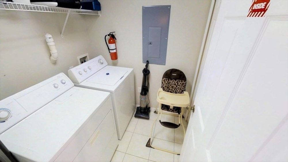 Aco238226 - Emerald Island Resort - 3 Bed 2.5 Baths Townhome Family Townhome, Balcony, Garden Area 19