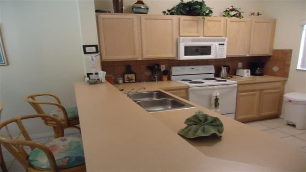 undefined Ov1992 - Emerald Island - 3 Bed 2.5 Baths Townhome 9