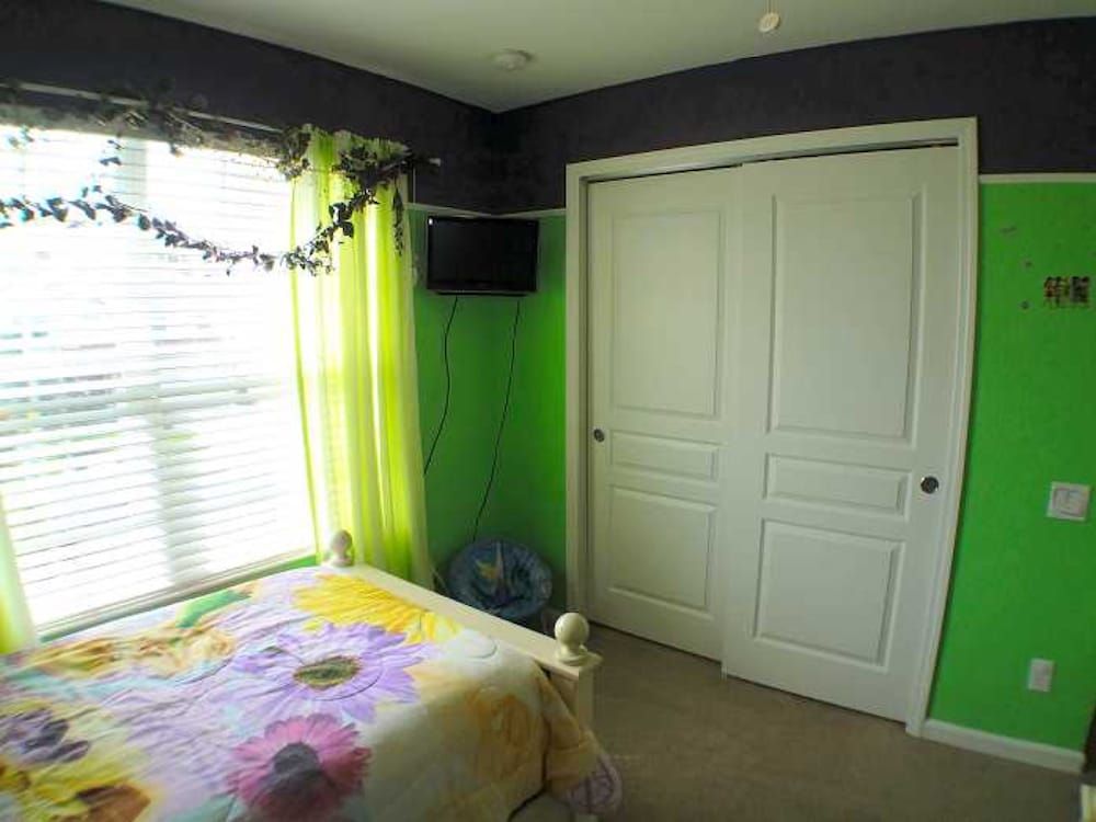 6BR 4BA Home in Windsor Hills by CV-2537 Villa, 6 Bedrooms, Private Pool 5