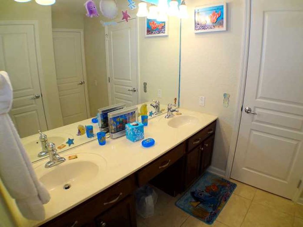 6BR 4BA Home in Windsor Hills by CV-2537 Villa, 6 Bedrooms, Private Pool 51