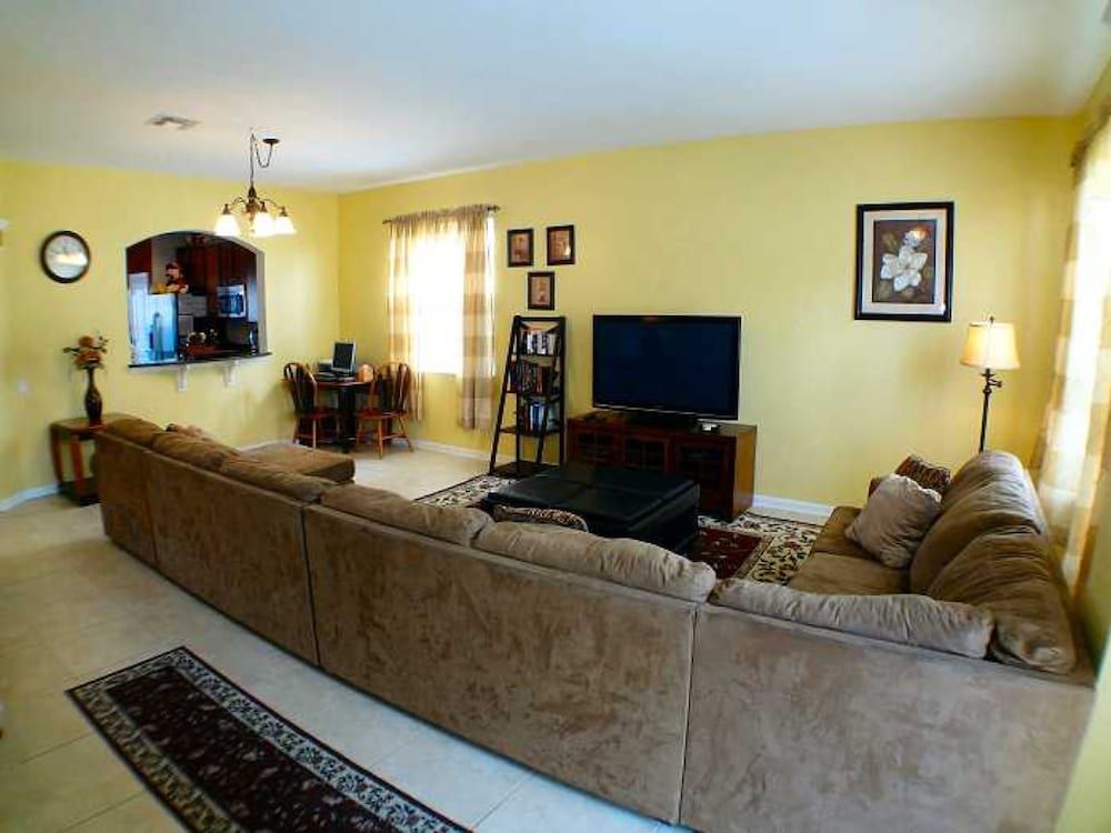 6BR 4BA Home in Windsor Hills by CV-2537 Villa, 6 Bedrooms, Private Pool 33