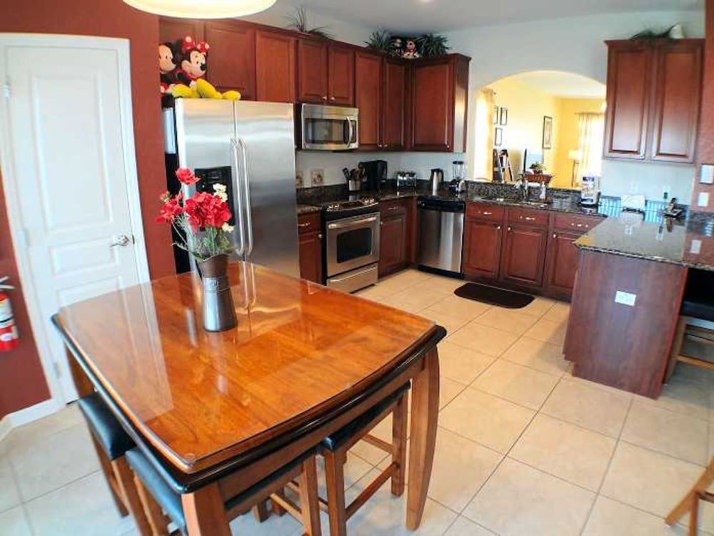 6BR 4BA Home in Windsor Hills by CV-2537 Villa, 6 Bedrooms, Private Pool 24