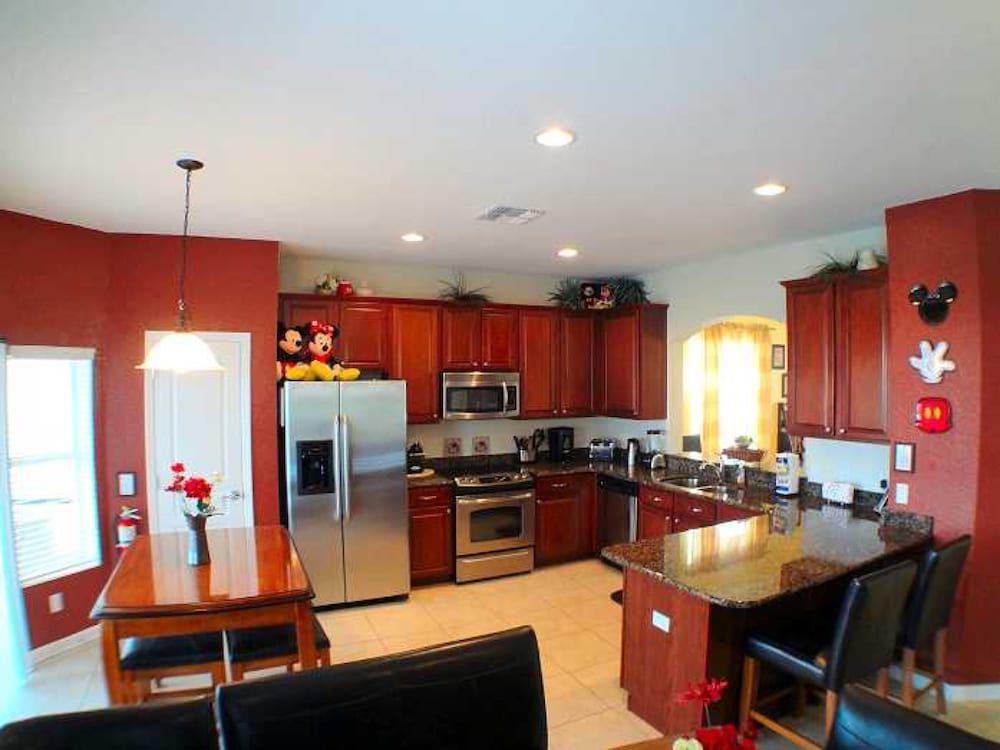 6BR 4BA Home in Windsor Hills by CV-2537 Villa, 6 Bedrooms, Private Pool 26