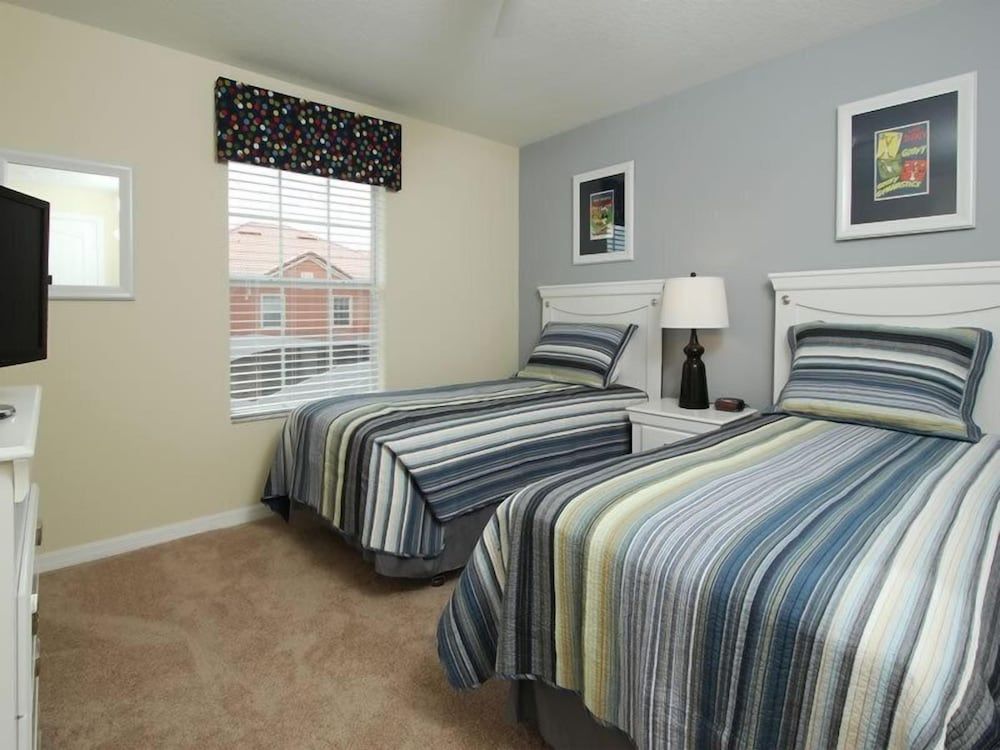 Ov2893 - Paradise Palms - 4 Bed 3 Baths Townhome Family Townhome, Kitchen, Garden Area 2