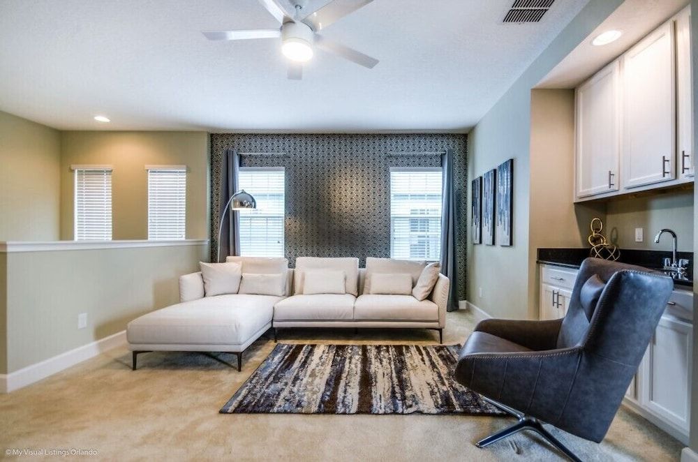 undefined 7786ll 5 Bedroom Villa by RedAwning