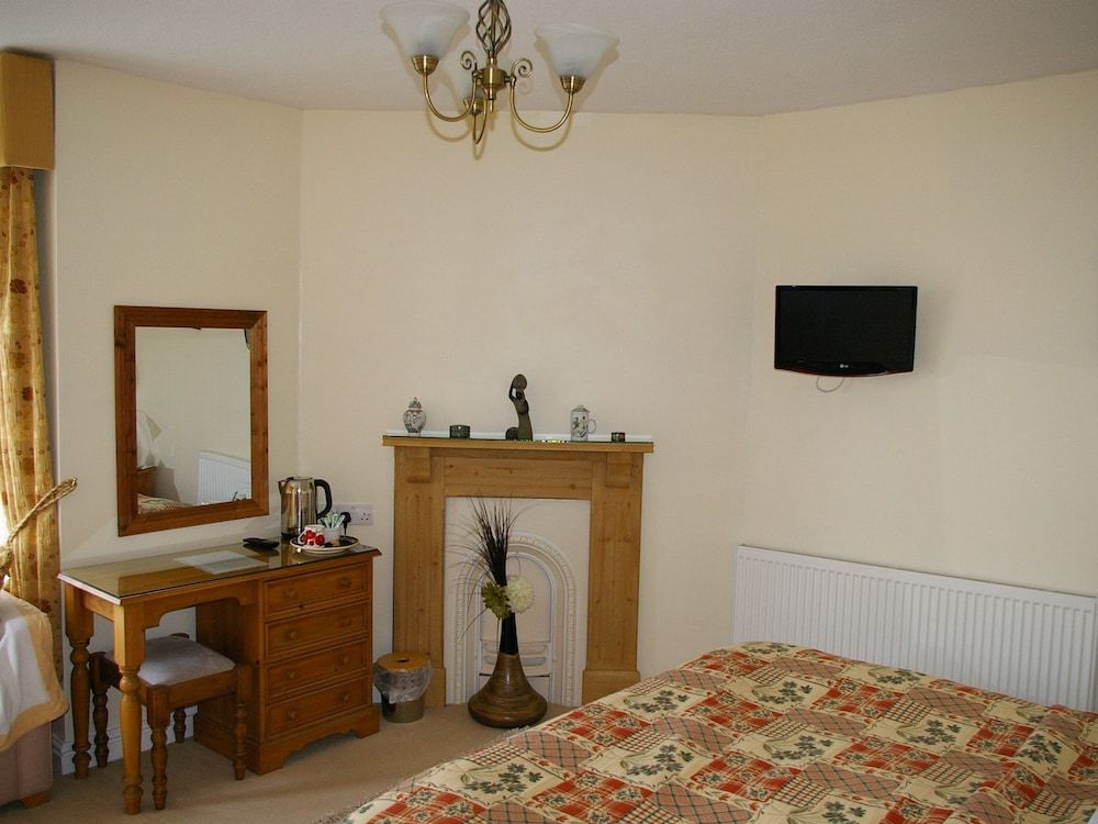 The Grange Suite, Ensuite 5