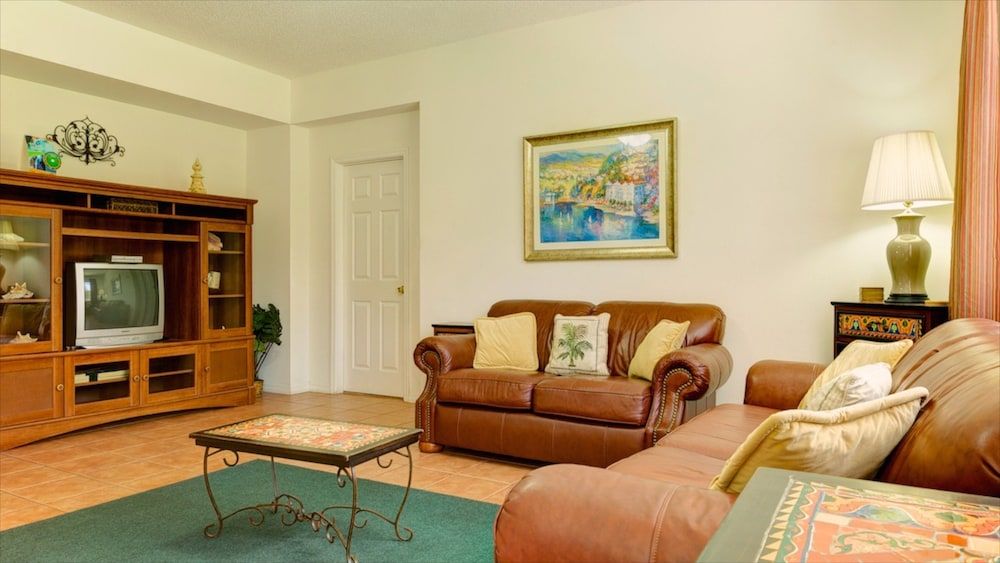 undefined Southampton Vacation Home with Pool 4