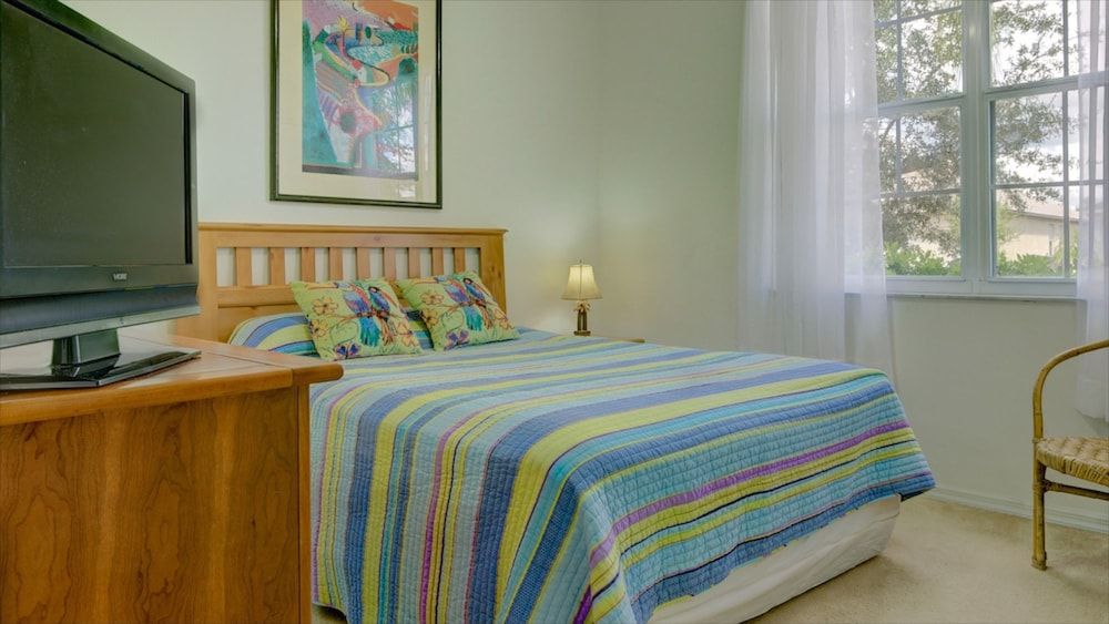 undefined Southampton Vacation Home with Pool 8