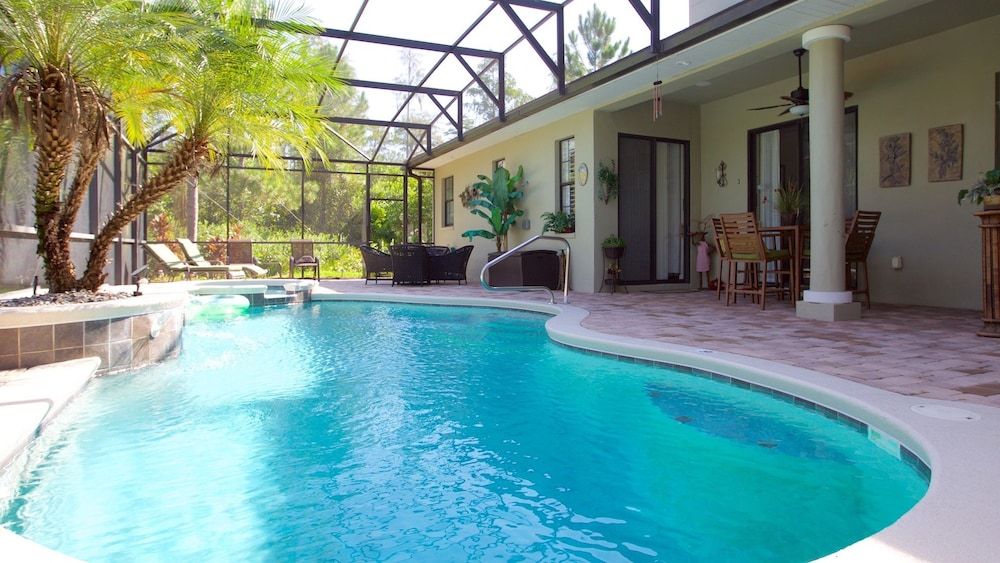 undefined The Wakefield Vacation Home with Pool 3