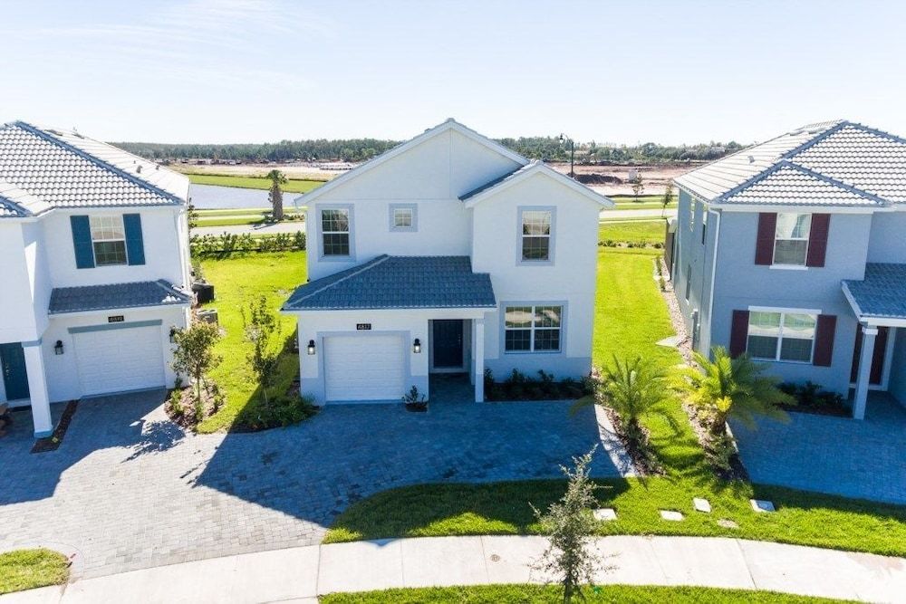 undefined 5BR Pool Home in Storey Lake by SHV-4817 5