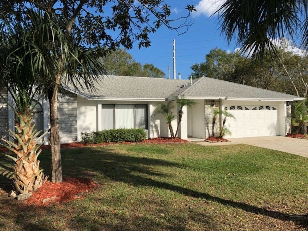 undefined 4BR Pool Home in Indian Ridge by SHV-915