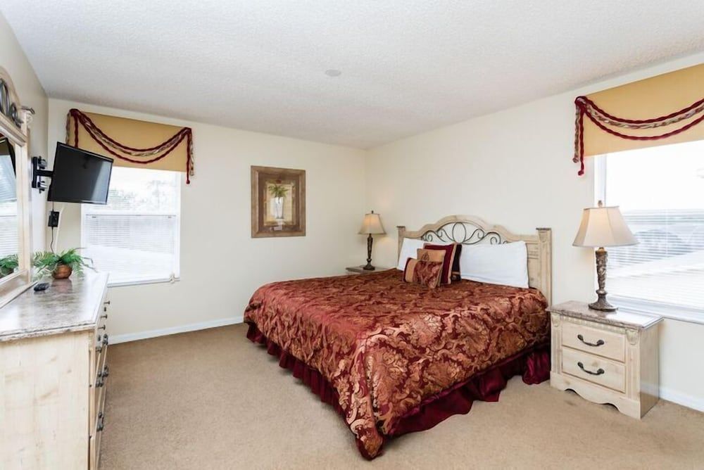 undefined 7BR Pool Home Emerald Island by SHV-8567 4