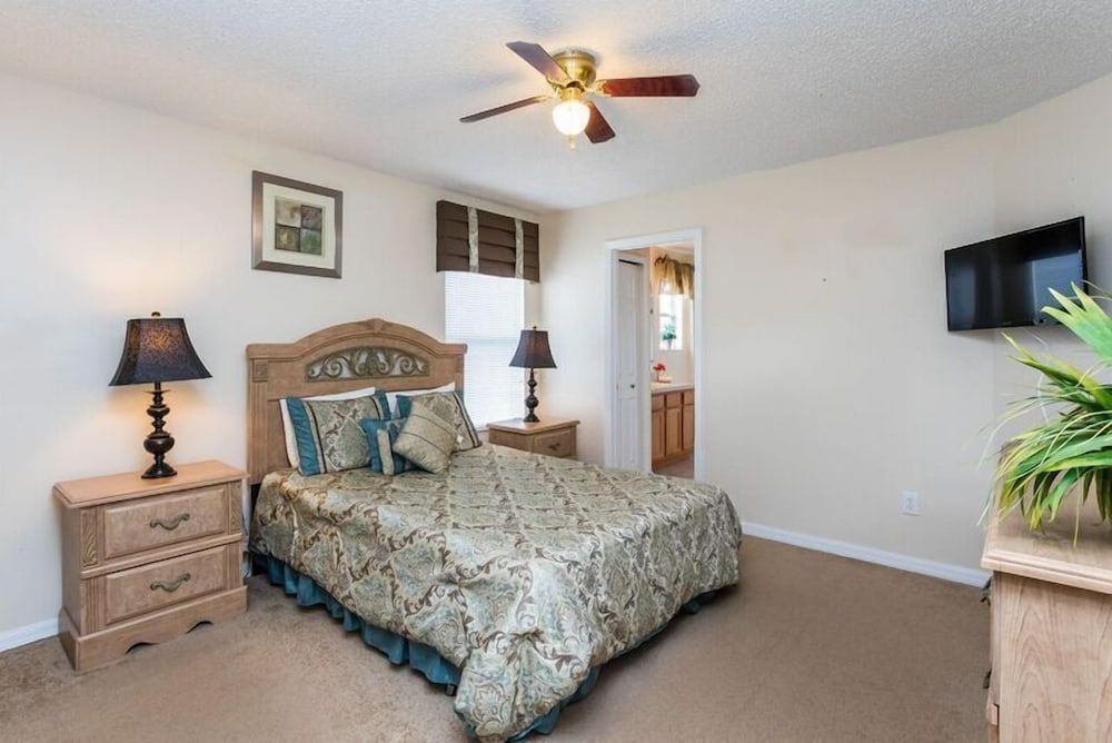 undefined 7BR Pool Home Emerald Island by SHV-8567 7