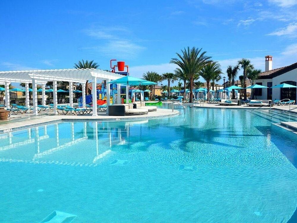 undefined Luxurious Vacation Townhome With Private Pool 7