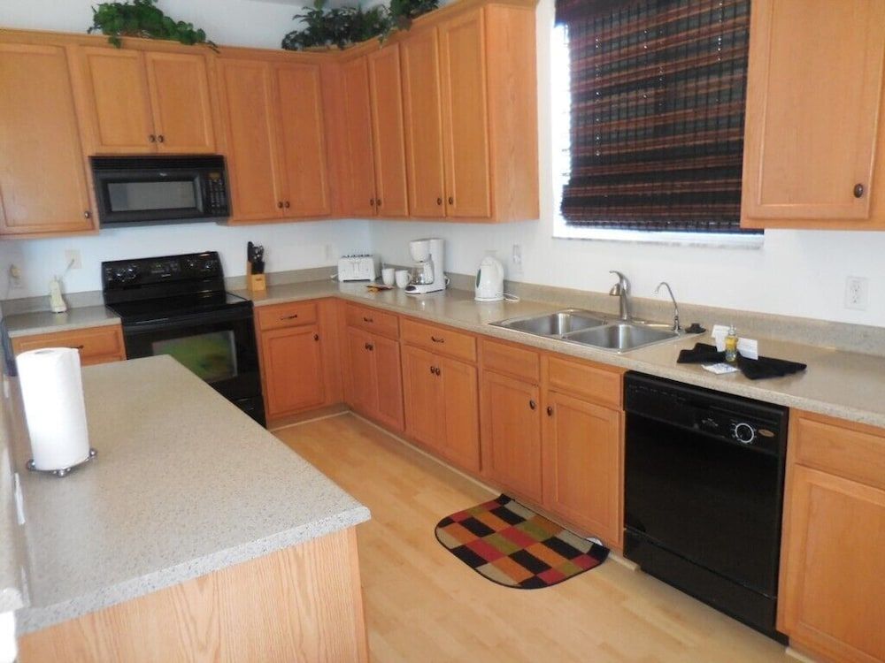 undefined Berkeley Executive - Five Bedroom Home 7