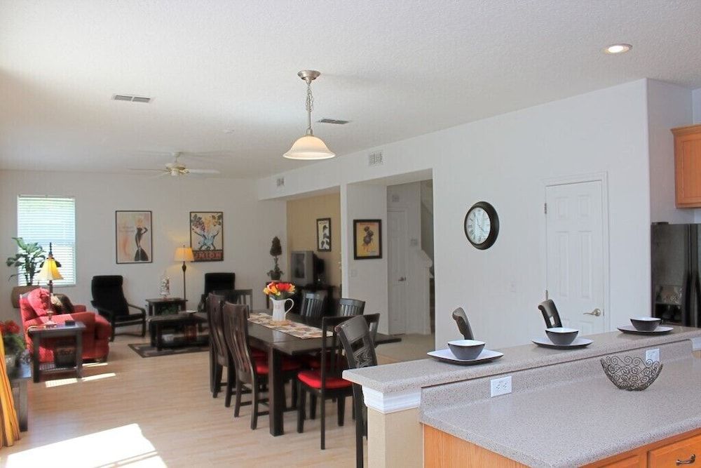 undefined Berkeley Executive - Five Bedroom Home 4