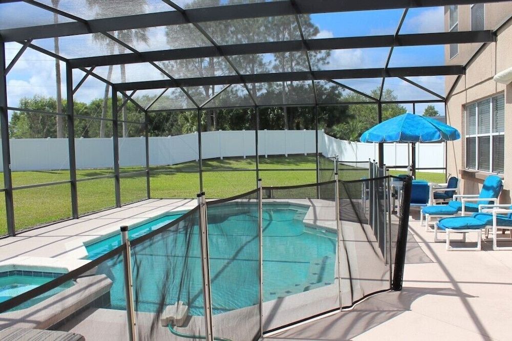 undefined Berkeley Executive - Five Bedroom Home 9